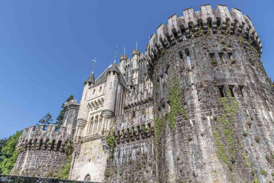 Vizcaya - Gatika - castillo de Butrón 7.jpg